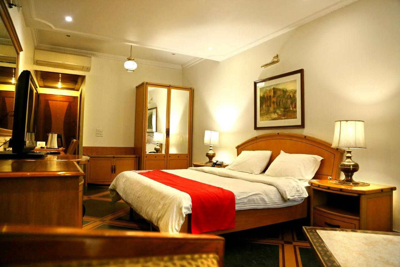 فندق Fabexpress Kwality Regency Chandīgarh المظهر الخارجي الصورة